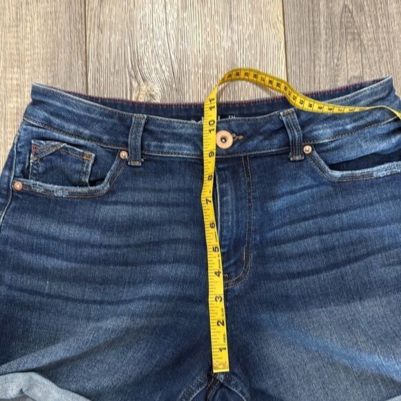 Maurices Edgley dark wash jean shorts - Picture 7 of 8